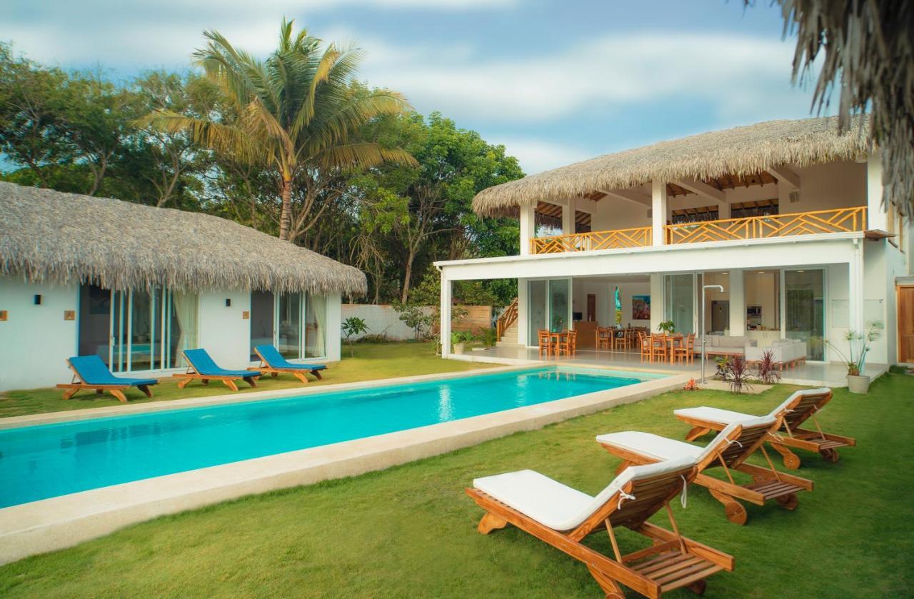 Vikara Bed & Breakfast Olon Exterior photo